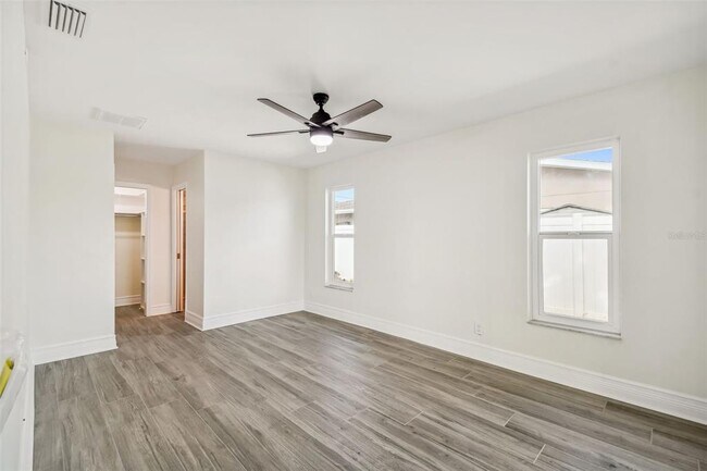 Building Photo - 11245 9th St E