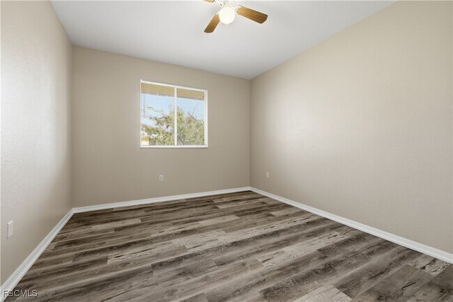 Building Photo - 6321 Aragon Way