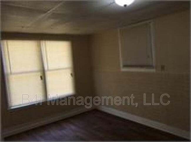 Building Photo - 1108 George Cir