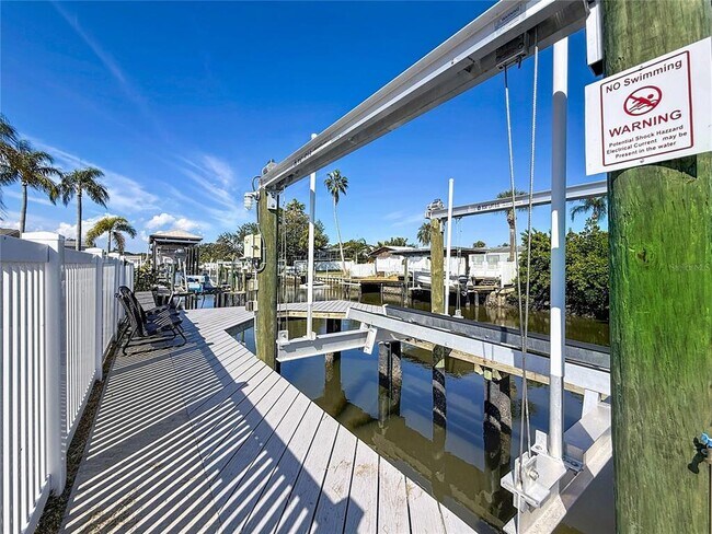 Building Photo - 10709 Donbrese Ave