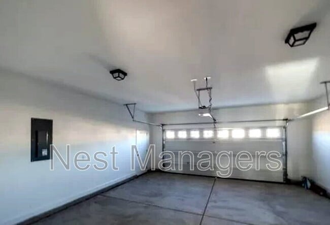 Building Photo - 113 Tellmont St