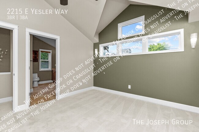 Building Photo - 2215 E Yesler Wy