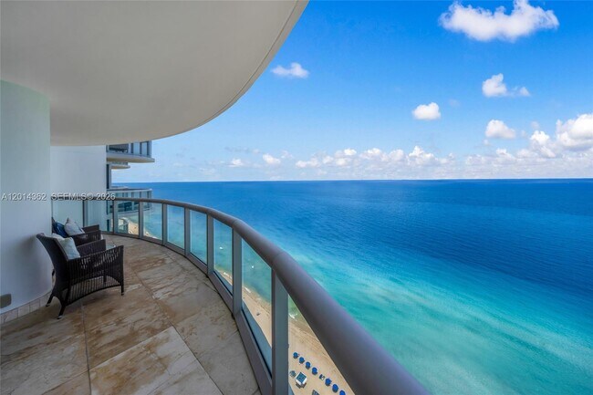 Building Photo - 6365 Collins Ave