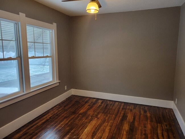 Building Photo - 621 Dearborn Ave