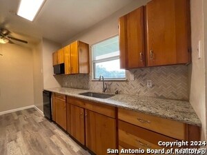 Building Photo - 130 Ashford Dr
