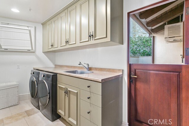 Building Photo - 136 Emerald Bay