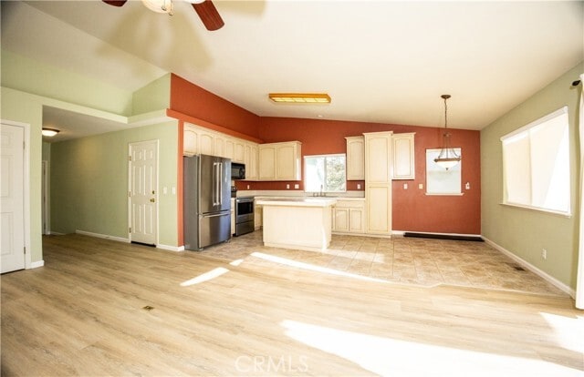 Building Photo - 15518 Little Peak Rd