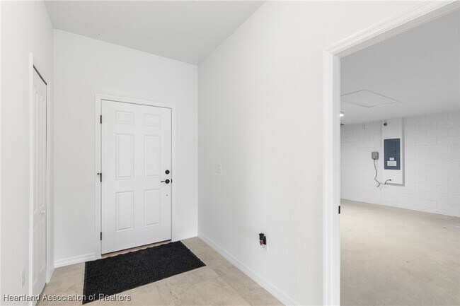 Building Photo - 6151 Monegro St