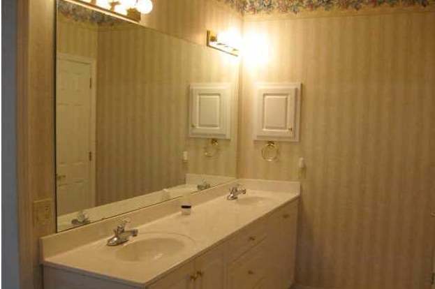 Building Photo - 4114 Oak Pointe Dr