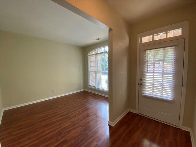 Building Photo - 3367 Harvest Ridge Ln NE