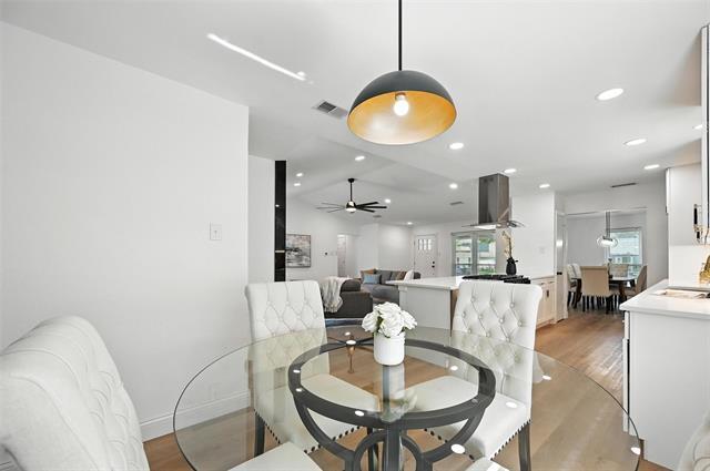 Building Photo - 7021 Thornwood Dr