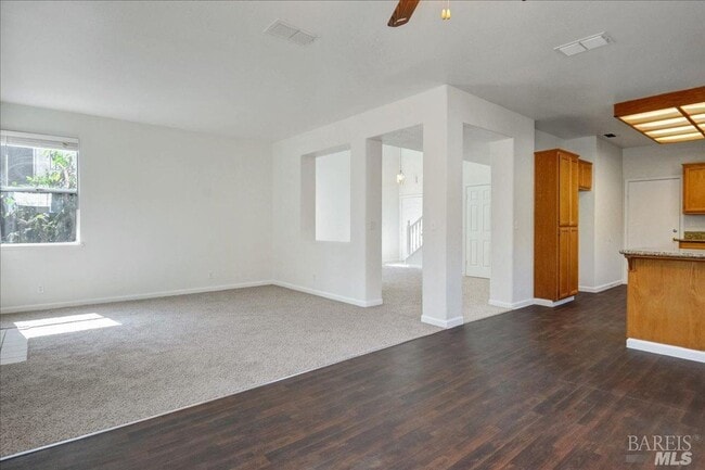 Building Photo - Architectural delight! Shows like a model! 4 bedrooms, 2 full baths.