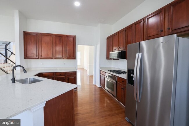 Building Photo - 47699 Whirlpool Square