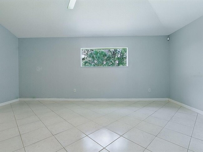 Building Photo - 17037 SE 76th Creekside Cir