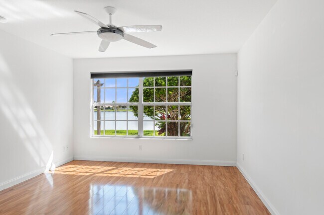 Building Photo - 8270 Eleuthera Ln