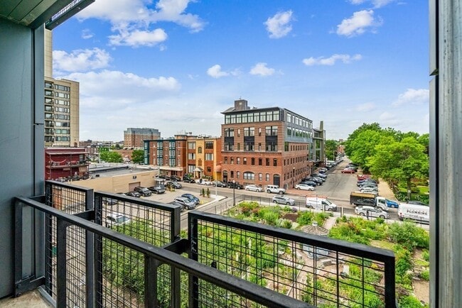 Building Photo - 691 Massachusetts Ave