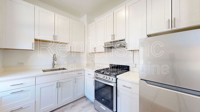 Primary Photo - 152 Franklin St