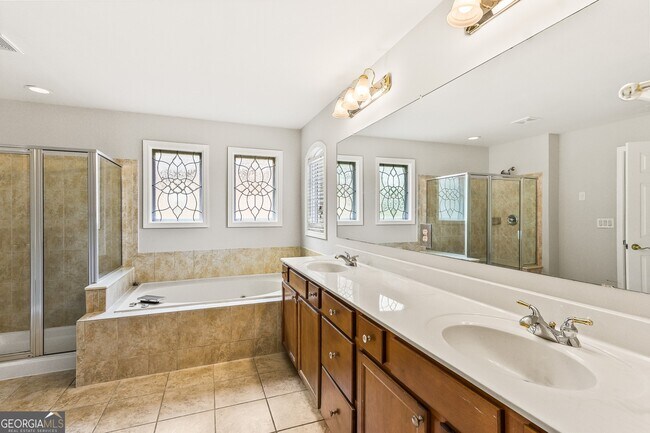 Building Photo - 558 Musical Ct