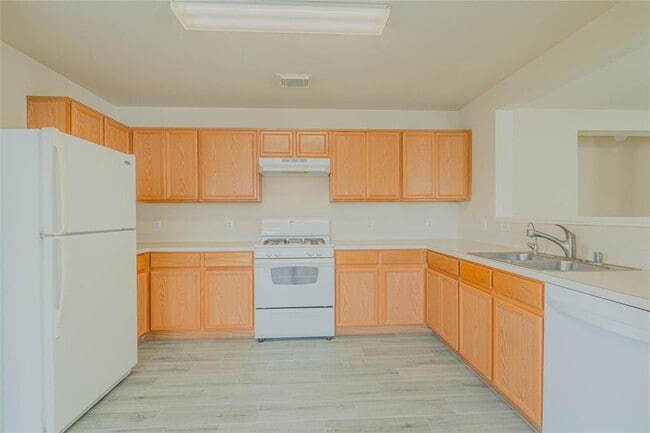 Building Photo - 21210 Pinewalk Brook Ln