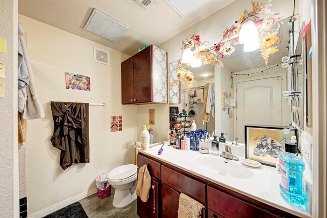 Building Photo - 2505 San Gabriel St