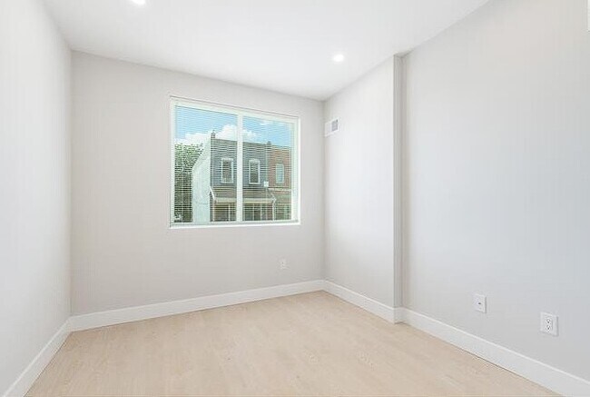 Building Photo - 4250 Ogden St