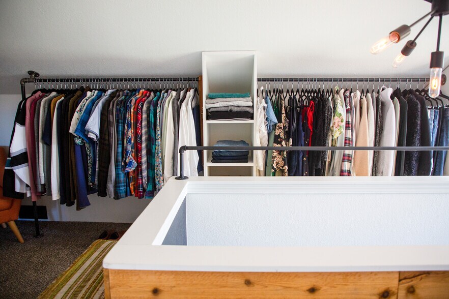 Building Photo - 1682 S 40th St