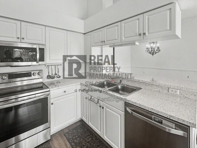 Building Photo - 28861 Bermuda Lago Ct