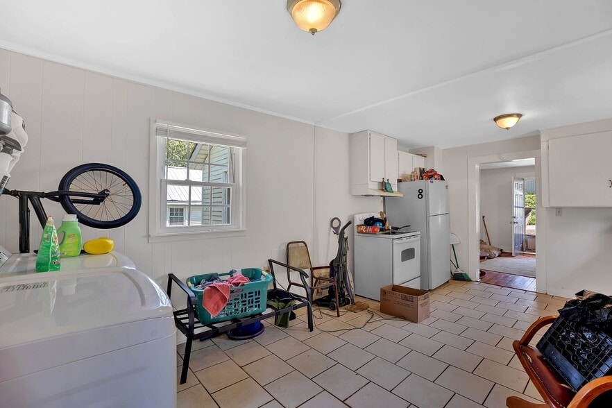 Kitchen/utility space - 203 3rd Ave NE