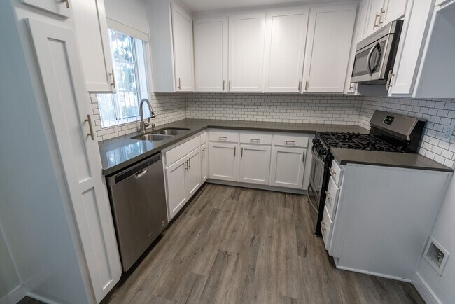 Interior Photo - Pinewood Lane Apartments