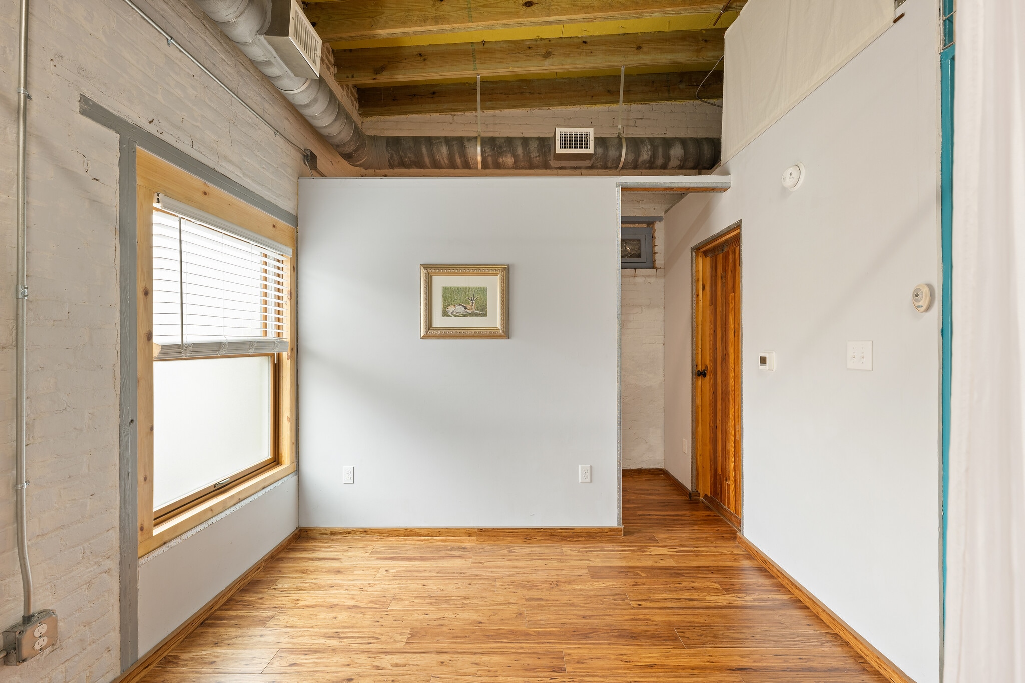 Bedroom area - 1500 E Madison St