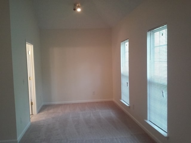 Building Photo - 1013 Streamdale Point W