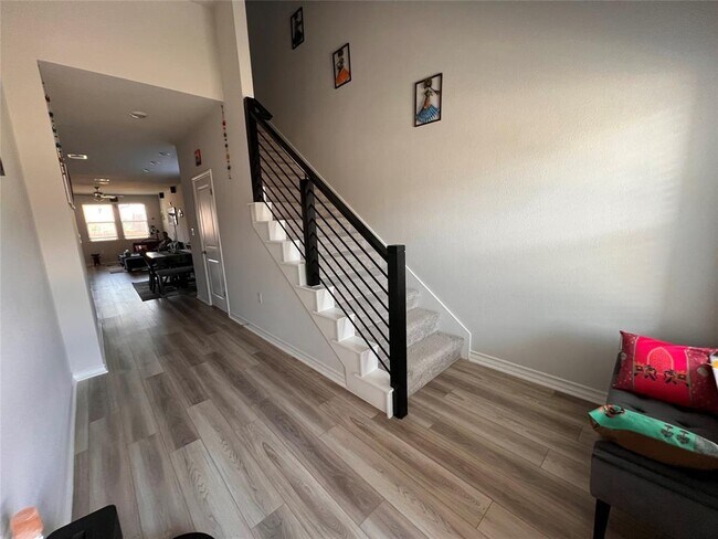 Building Photo - 1610 Purple Martin Dr