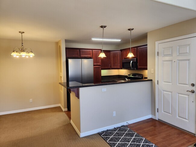 Building Photo - 5252 Balboa Arms Dr