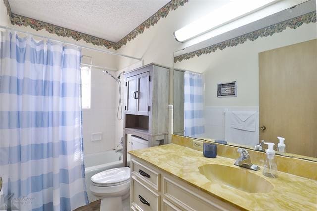 Building Photo - 2810 Arrowhead Dr