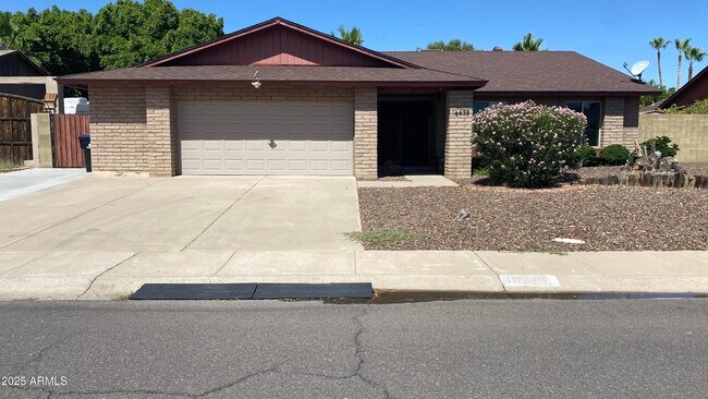Primary Photo - 16638 N 46th Ln