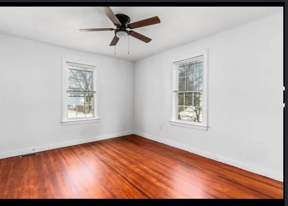 Building Photo - 294 Rhode Island Ave