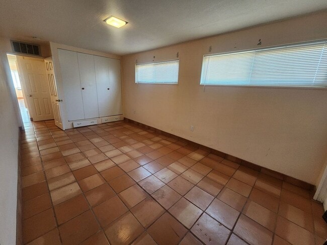 Building Photo - 73015 Siesta Dr