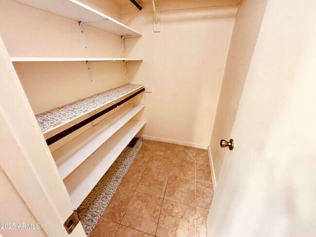 Building Photo - 3463 N Verano Ct
