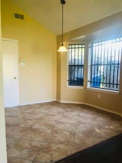 Building Photo - 1511 Quail Trace Dr