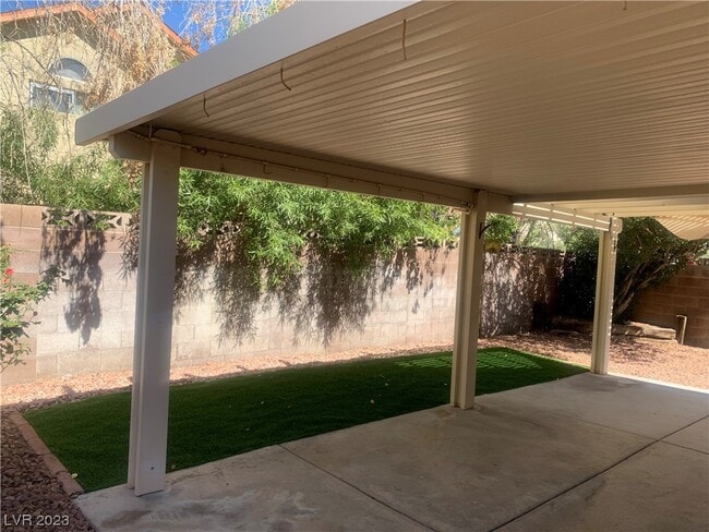 Building Photo - 8112 Sunset Mill Dr