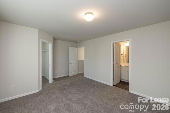 Building Photo - 1419 Amhurst St