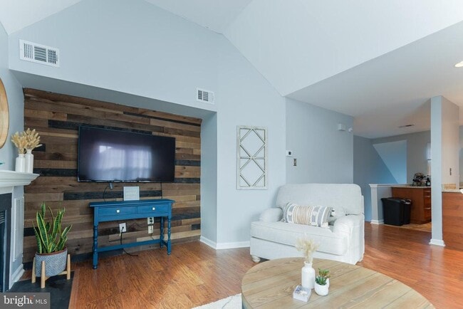 Building Photo - 293 Wexford Ct