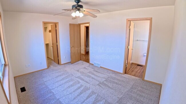 Building Photo - 1514 Carmela Ct