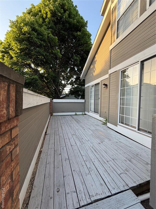 Building Photo - 6798 Chimney Sweep Ct