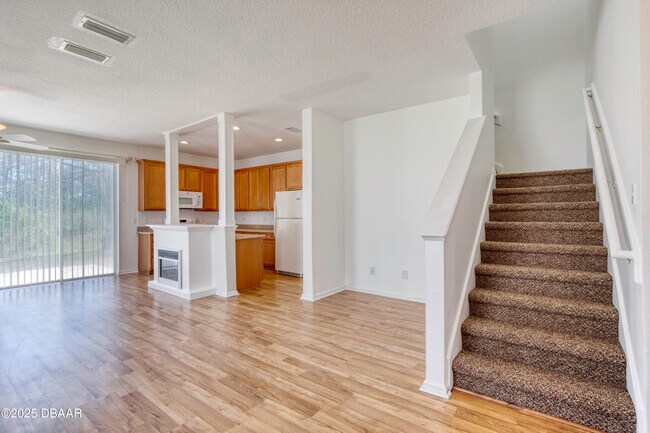 Building Photo - 637 Mount Olympus Blvd