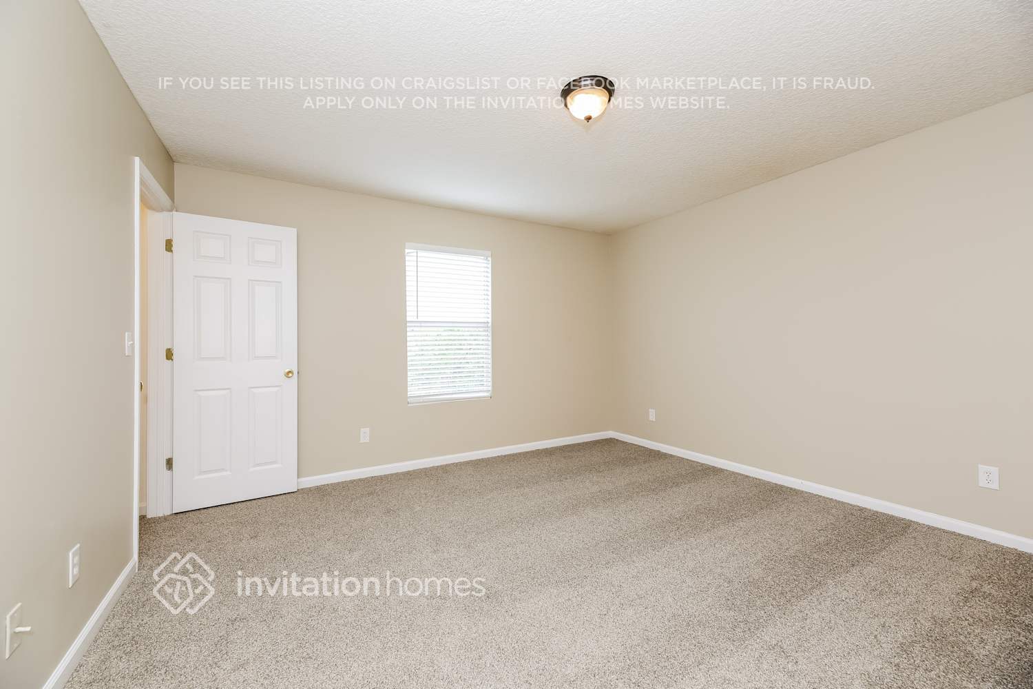 Building Photo - 1237 Homard Pl