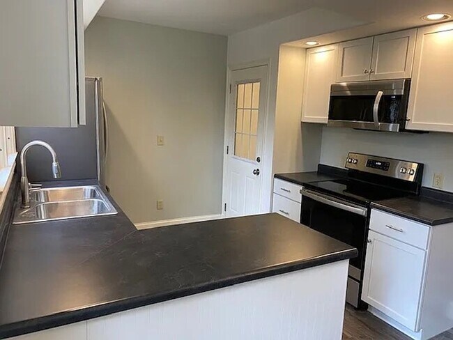 Building Photo - Click the “Apply Now” button or email wapmrentals@gmail.com for a prompt response.