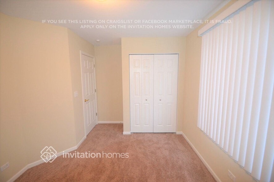 Building Photo - 1941 Royal Ln