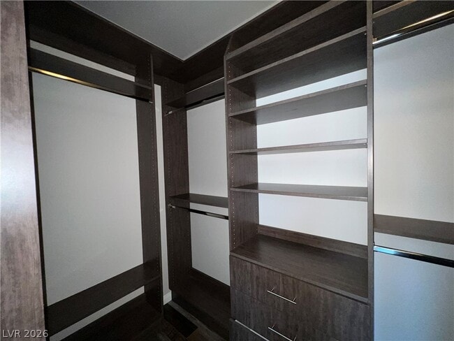 Building Photo - 10804 Leatherstocking Ave