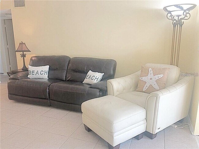 Building Photo - 4500 E Bay Dr